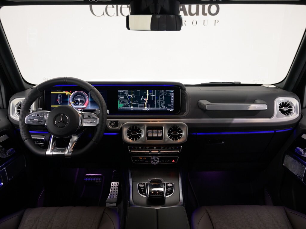 2024 Mercedes-Benz AMG G63 MANUFAKTUR Interior Plus Performance Pack   - Photo 63 - Sarasota, FL 34243