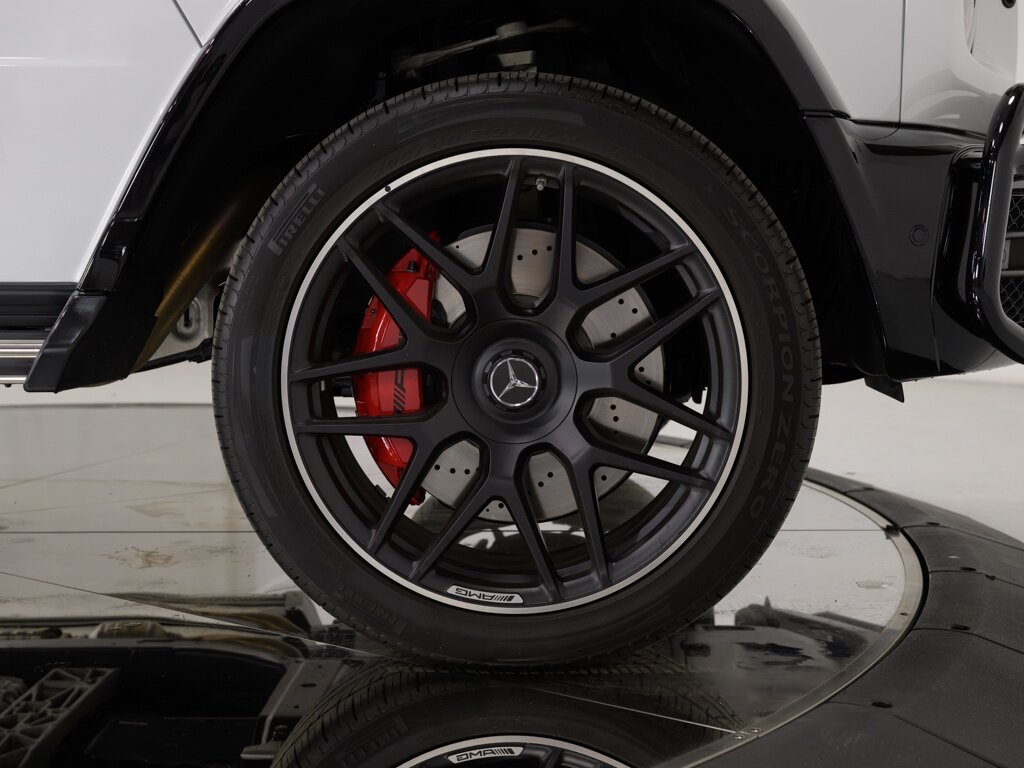 2024 Mercedes-Benz AMG G63 MANUFAKTUR Interior Plus Performance Pack   - Photo 34 - Sarasota, FL 34243