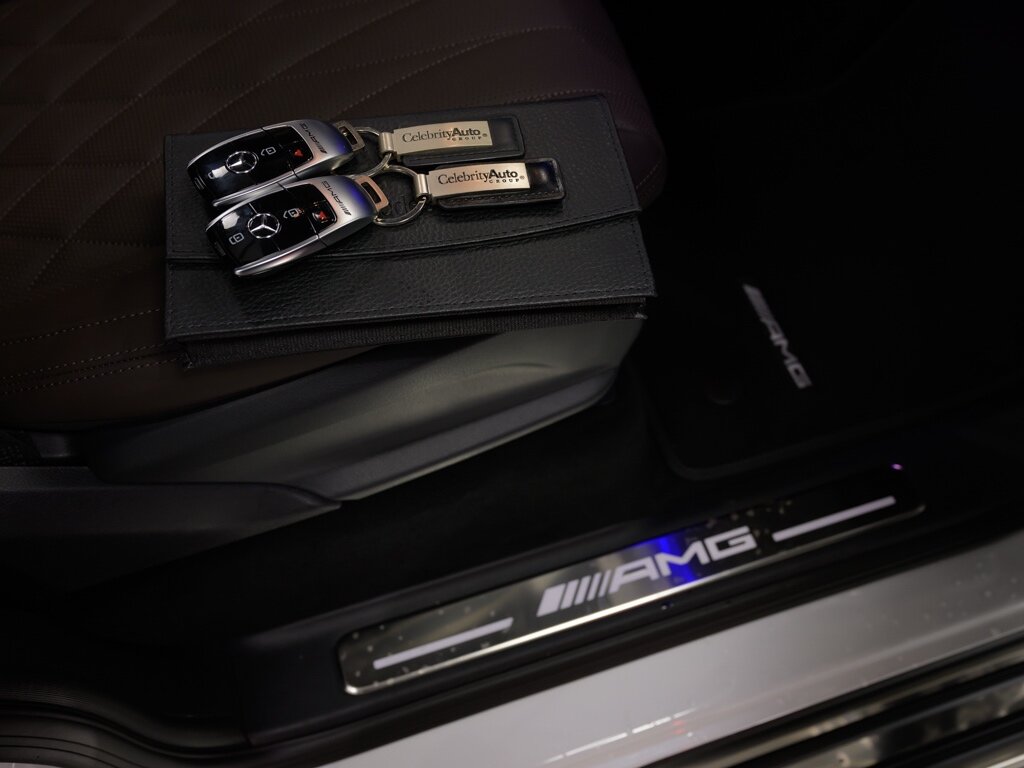2024 Mercedes-Benz AMG G63 MANUFAKTUR Interior Plus Performance Pack   - Photo 71 - Sarasota, FL 34243