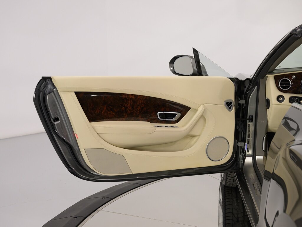 2012 Bentley Continental GT W12 Massage Front Seats Convenience Package   - Photo 46 - Sarasota, FL 34243