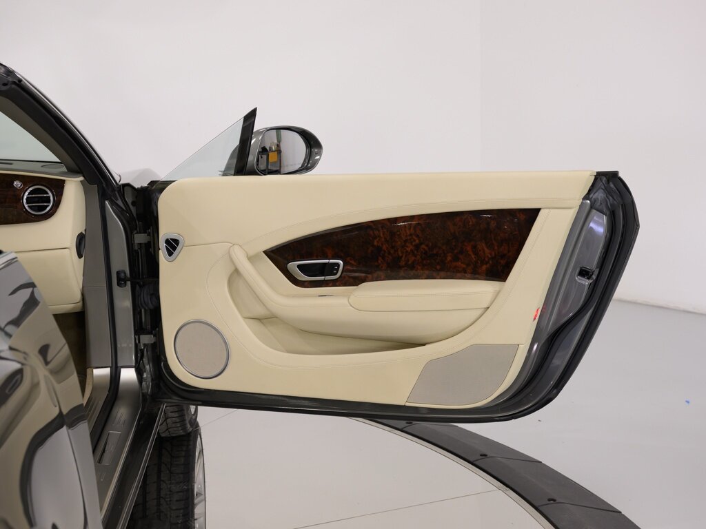 2012 Bentley Continental GT W12 Massage Front Seats Convenience Package   - Photo 47 - Sarasota, FL 34243