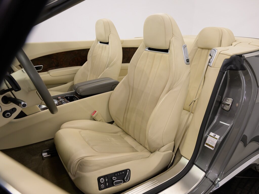 2012 Bentley Continental GT W12 Massage Front Seats Convenience Package   - Photo 48 - Sarasota, FL 34243
