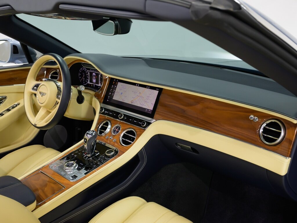 2021 Bentley Continental GTC V8 Touring Specification $265K MSRP   - Photo 64 - Sarasota, FL 34243