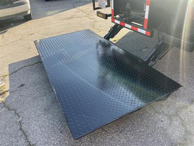 2019 Ford F-550 Super Duty XL 4WD Crew Cab 179 " WB DRW 60 " CA  StakeBed 12 Ft - Photo 14 - La Puente, CA 91744