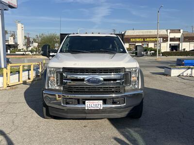 2019 Ford F-550 Super Duty XL 4WD Crew Cab 179 " WB DRW 60 " CA  StakeBed 12 Ft - Photo 5 - La Puente, CA 91744