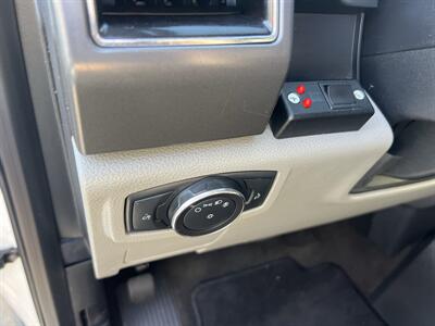 2019 Ford F-550 Super Duty XL 4WD Crew Cab 179 " WB DRW 60 " CA  StakeBed 12 Ft - Photo 22 - La Puente, CA 91744