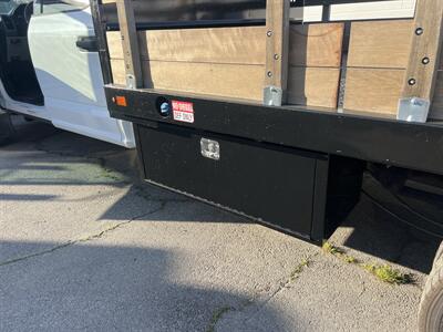 2019 Ford F-550 Super Duty XL 4WD Crew Cab 179 " WB DRW 60 " CA  StakeBed 12 Ft - Photo 10 - La Puente, CA 91744