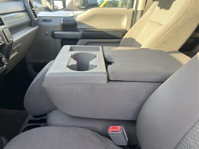 2019 Ford F-550 Super Duty XL 4WD Crew Cab 179 " WB DRW 60 " CA  StakeBed 12 Ft - Photo 20 - La Puente, CA 91744
