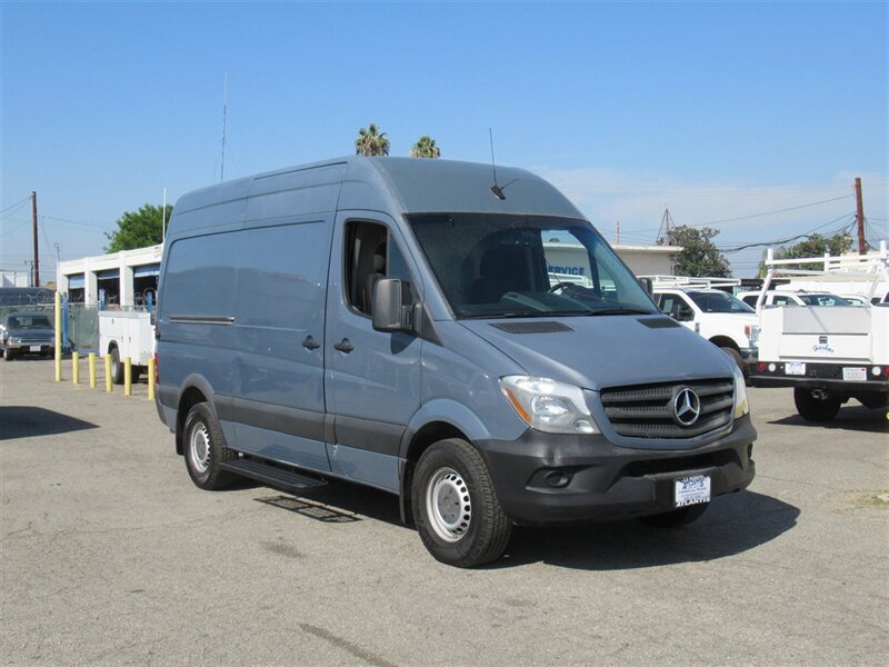 2018 Mercedes-Benz Sprinter Worker 2500  High Roof 144 WB