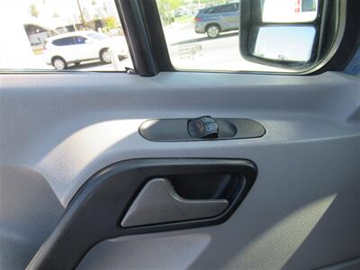 2018 Mercedes-Benz Sprinter Worker 2500  High Roof 144 WB - Photo 16 - La Puente, CA 91744