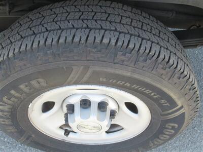 2014 Chevrolet Express 2500 Cargo Van   - Photo 25 - La Puente, CA 91744