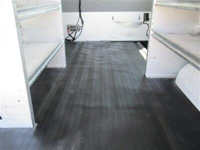 2014 Chevrolet Express 2500 Cargo Van   - Photo 10 - La Puente, CA 91744