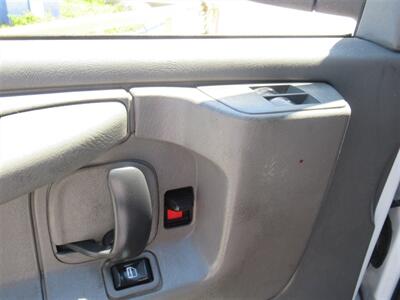 2014 Chevrolet Express 2500 Cargo Van   - Photo 16 - La Puente, CA 91744