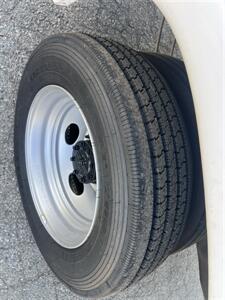 2020 Ford F-550 Super Duty XL 4WD Crew Cab 179 " WB 60 " DRW  CA  Utility 12 Ft - Photo 28 - La Puente, CA 91744