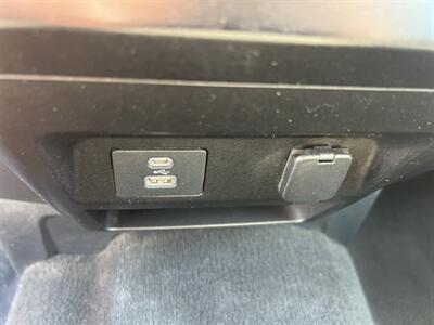 2020 Ford F-550 Super Duty XL 4WD Crew Cab 179 " WB 60 " DRW  CA  Utility 12 Ft - Photo 20 - La Puente, CA 91744