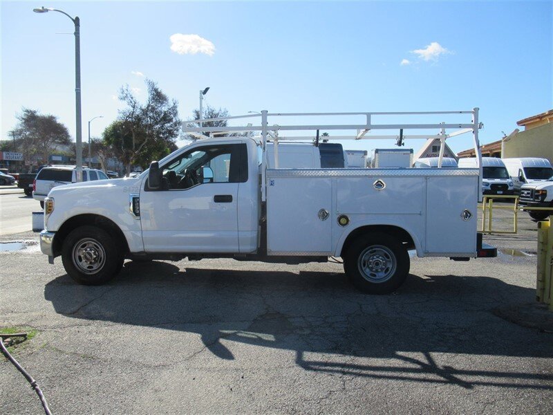 2018 Ford F-250 Utility Truck photo
