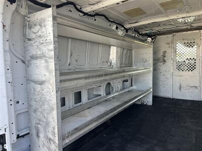 2015 Ford Transit 250  Low Roof 148 WB - Photo 9 - La Puente, CA 91744