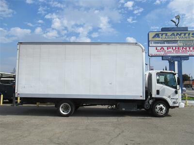2019 Isuzu NRR Box Truck  20 Ft - Photo 2 - La Puente, CA 91744