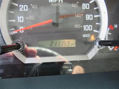 2019 Isuzu NRR Box Truck  20 Ft - Photo 6 - La Puente, CA 91744