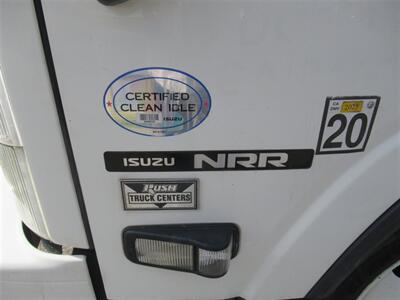 2019 Isuzu NRR Box Truck  20 Ft - Photo 28 - La Puente, CA 91744