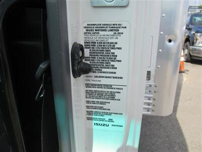 2019 Isuzu NRR Box Truck  20 Ft - Photo 7 - La Puente, CA 91744