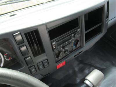 2019 Isuzu NRR Box Truck  20 Ft - Photo 22 - La Puente, CA 91744