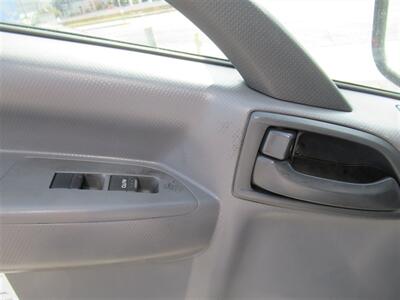 2019 Isuzu NRR Box Truck  20 Ft - Photo 18 - La Puente, CA 91744