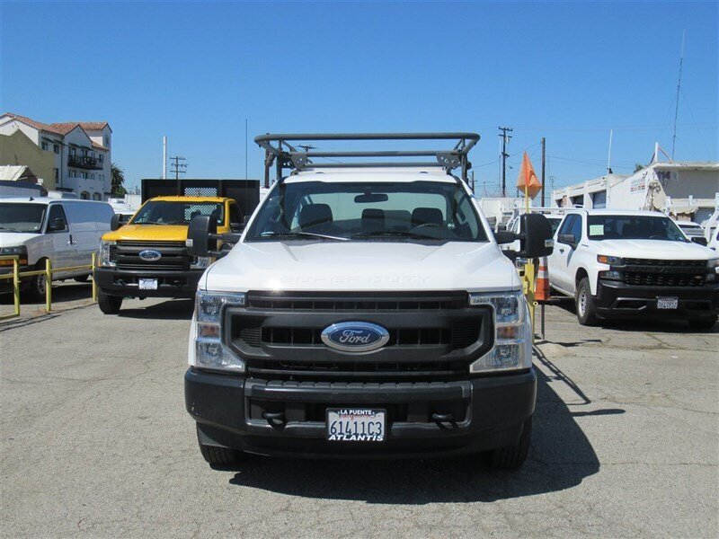 2020 Ford F-350 Utility Truck photo