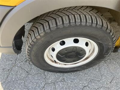 2023 Ford Transit 250 Cargo Van  High Roof 148 WB - Photo 26 - La Puente, CA 91744