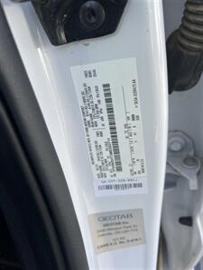 2021 Ford F-550 Super Duty XL 4WD Crew Cab 179 " WB 60 " DRW CA  Utility 12 Ft - Photo 7 - La Puente, CA 91744