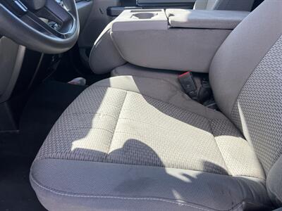 2021 Ford F-550 Super Duty XL 4WD Crew Cab 179 " WB 60 " DRW CA  Utility 12 Ft - Photo 13 - La Puente, CA 91744