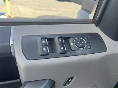 2021 Ford F-550 Super Duty XL 4WD Crew Cab 179 " WB 60 " CA DRW  Contractor 12 FT - Photo 14 - La Puente, CA 91744