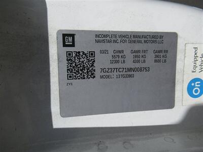 2021 GMC Savana 3500 Box Truck  16 Ft - Photo 8 - La Puente, CA 91744