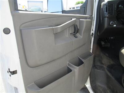 2021 GMC Savana 3500 Box Truck  16 Ft - Photo 19 - La Puente, CA 91744