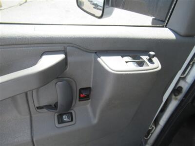 2021 GMC Savana 3500 Box Truck  16 Ft - Photo 20 - La Puente, CA 91744