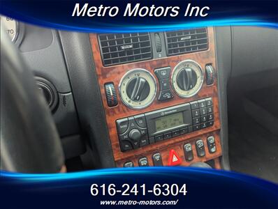 2001 Mercedes-Benz SLK SLK 320   - Photo 12 - Grand Rapids, MI 49548