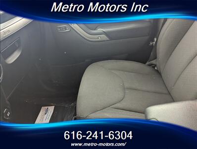 2017 Jeep Wrangler Sport   - Photo 14 - Grand Rapids, MI 49548