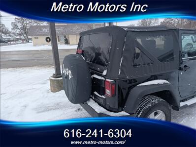 2017 Jeep Wrangler Sport   - Photo 6 - Grand Rapids, MI 49548