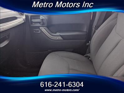 2017 Jeep Wrangler Sport   - Photo 17 - Grand Rapids, MI 49548