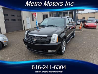 2012 Cadillac Escalade EXT Luxury   - Photo 3 - Grand Rapids, MI 49548