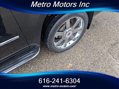 2012 Cadillac Escalade EXT Luxury   - Photo 12 - Grand Rapids, MI 49548