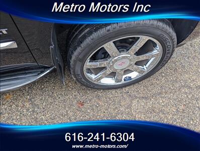 2012 Cadillac Escalade EXT Luxury   - Photo 10 - Grand Rapids, MI 49548