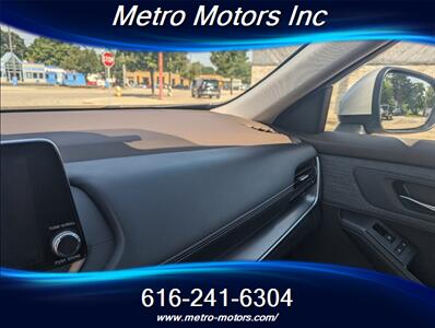 2021 Nissan Rogue SV   - Photo 16 - Grand Rapids, MI 49548