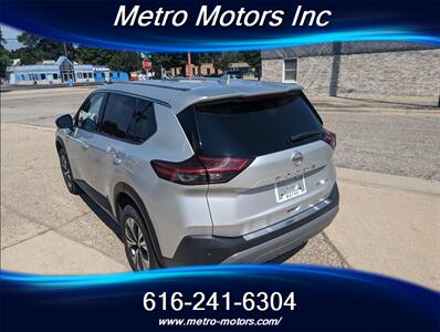 2021 Nissan Rogue SV   - Photo 9 - Grand Rapids, MI 49548