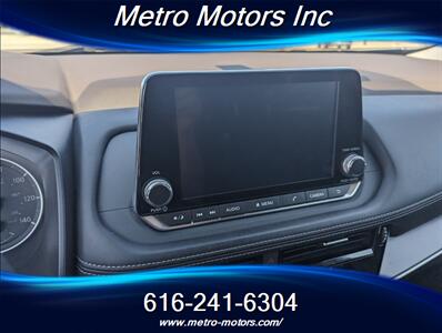 2021 Nissan Rogue SV   - Photo 13 - Grand Rapids, MI 49548