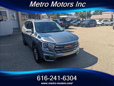 2023 GMC Terrain SLT   - Photo 4 - Grand Rapids, MI 49548