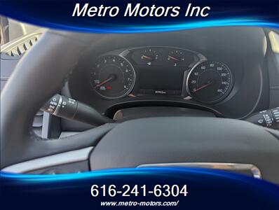 2023 GMC Terrain SLT   - Photo 17 - Grand Rapids, MI 49548