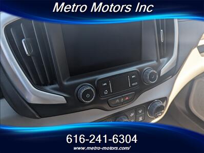2023 GMC Terrain SLT   - Photo 19 - Grand Rapids, MI 49548