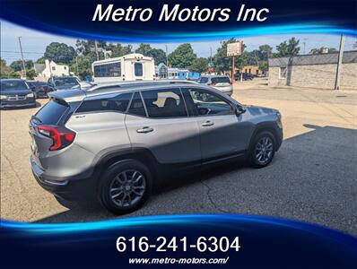 2023 GMC Terrain SLT   - Photo 7 - Grand Rapids, MI 49548