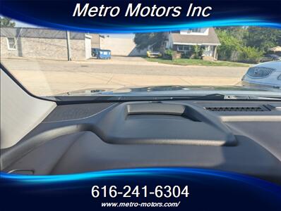 2023 GMC Terrain SLT   - Photo 18 - Grand Rapids, MI 49548